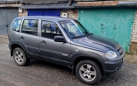 Chevrolet Niva I рестайлинг, 2016 год, 719 000 рублей, 5 фотография