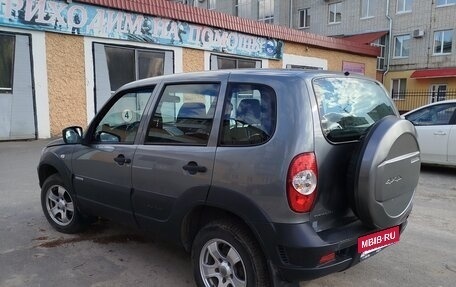 Chevrolet Niva I рестайлинг, 2016 год, 719 000 рублей, 2 фотография