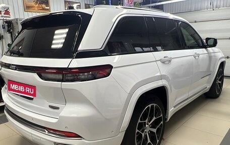 Jeep Grand Cherokee, 2022 год, 6 990 000 рублей, 5 фотография