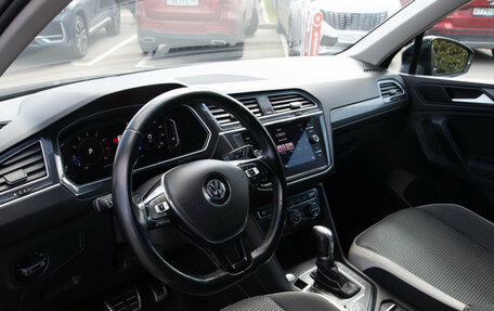 Volkswagen Tiguan II, 2019 год, 1 968 000 рублей, 11 фотография