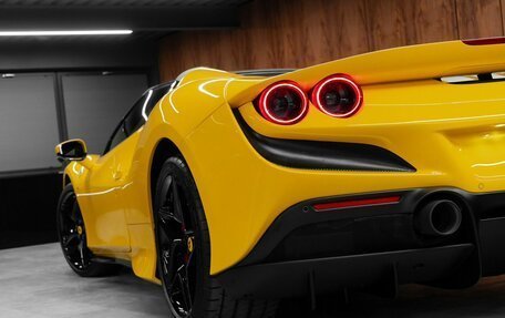 Ferrari F8, 2023 год, 36 700 000 рублей, 8 фотография