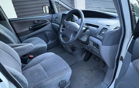 Toyota Estima III рестайлинг -2, 2001 год, 1 000 000 рублей, 7 фотография