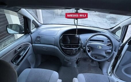 Toyota Estima III рестайлинг -2, 2001 год, 1 000 000 рублей, 9 фотография