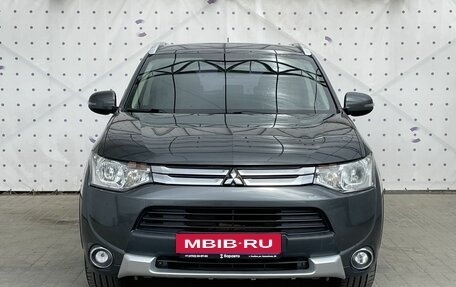 Mitsubishi Outlander III рестайлинг 3, 2014 год, 1 420 000 рублей, 3 фотография