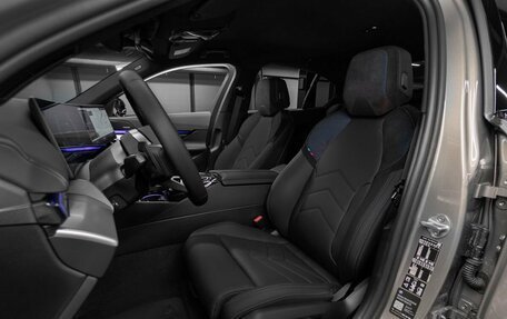 BMW 5 серия, 2024 год, 9 000 000 рублей, 12 фотография