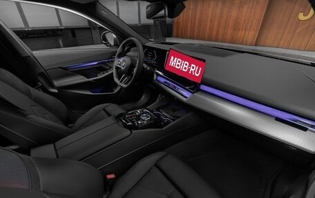 BMW 5 серия, 2024 год, 9 000 000 рублей, 20 фотография