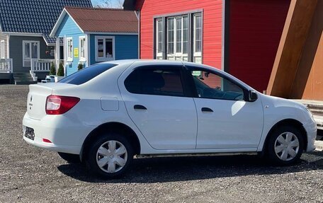 Renault Logan II, 2018 год, 609 000 рублей, 4 фотография