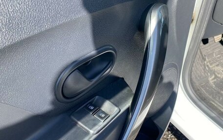 Renault Logan II, 2018 год, 609 000 рублей, 9 фотография