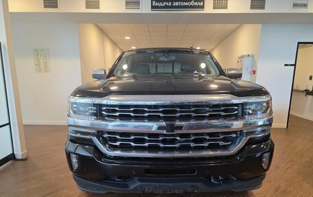 Chevrolet Silverado, 2018 год, 3 390 000 рублей, 6 фотография
