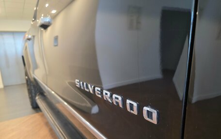 Chevrolet Silverado, 2018 год, 3 390 000 рублей, 8 фотография