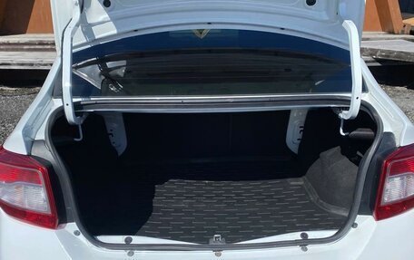 Renault Logan II, 2018 год, 609 000 рублей, 11 фотография