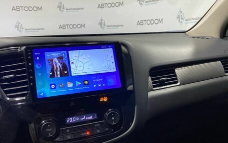 Mitsubishi Outlander III рестайлинг 3, 2017 год, 1 897 000 рублей, 14 фотография