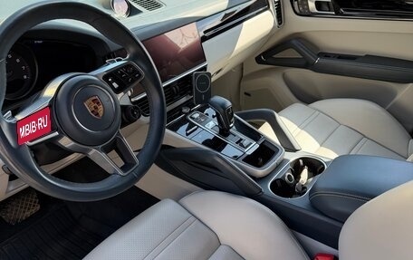 Porsche Cayenne III, 2022 год, 10 750 000 рублей, 15 фотография