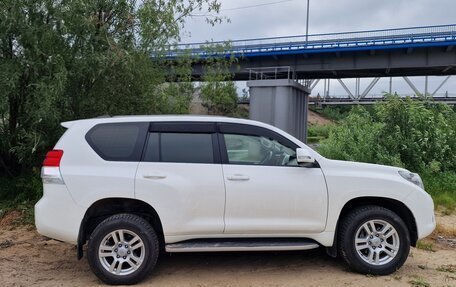 Toyota Land Cruiser Prado 150 рестайлинг 2, 2012 год, 3 199 000 рублей, 2 фотография