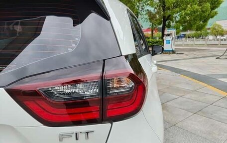 Honda Fit, 2023 год, 1 110 000 рублей, 8 фотография