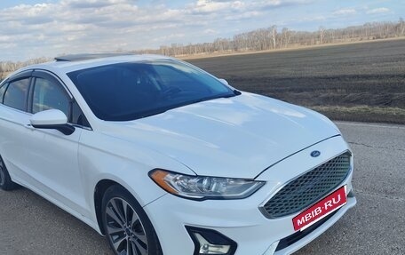 Ford Fusion (North America) II, 2020 год, 1 790 000 рублей, 5 фотография