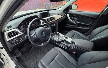 BMW 3 серия, 2014 год, 2 090 000 рублей, 15 фотография