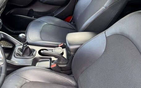 Hyundai ix35 I рестайлинг, 2015 год, 1 390 000 рублей, 20 фотография