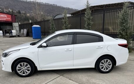 KIA Rio IV, 2020 год, 1 000 000 рублей, 3 фотография