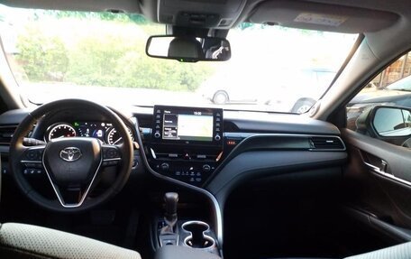 Toyota Camry, 2021 год, 2 550 000 рублей, 2 фотография