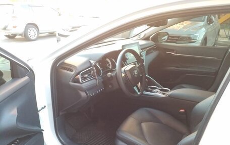 Toyota Camry, 2021 год, 2 550 000 рублей, 4 фотография