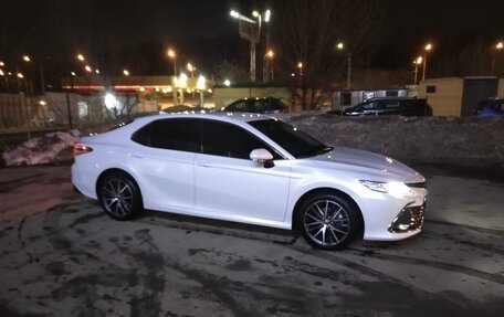 Toyota Camry, 2021 год, 2 550 000 рублей, 7 фотография