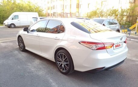 Toyota Camry, 2021 год, 2 550 000 рублей, 6 фотография