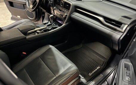 Lexus RX IV рестайлинг, 2021 год, 6 300 000 рублей, 18 фотография