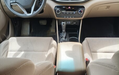 Hyundai Tucson III, 2020 год, 2 300 000 рублей, 7 фотография