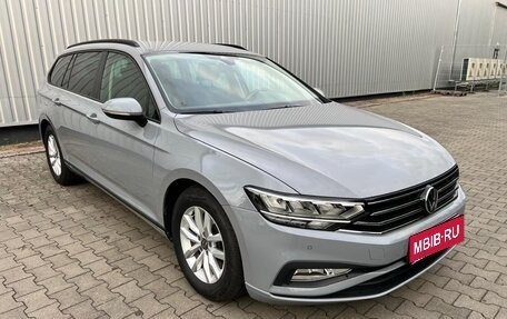 Volkswagen Passat B8 рестайлинг, 2022 год, 3 650 000 рублей, 1 фотография