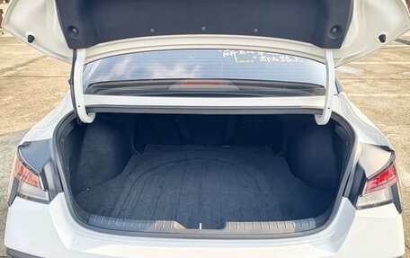 Hyundai Elantra, 2022 год, 1 530 000 рублей, 5 фотография