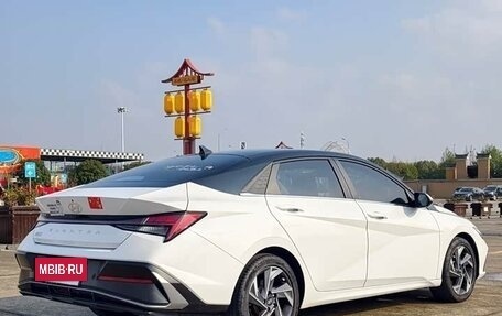 Hyundai Elantra, 2022 год, 1 530 000 рублей, 4 фотография