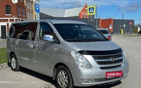 Hyundai Grand Starex Grand Starex I рестайлинг 2, 2008 год, 1 150 000 рублей, 2 фотография