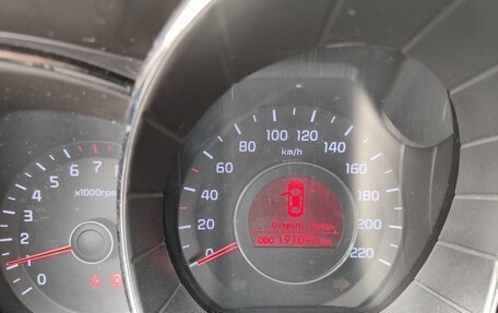 KIA Rio III рестайлинг, 2012 год, 750 000 рублей, 10 фотография