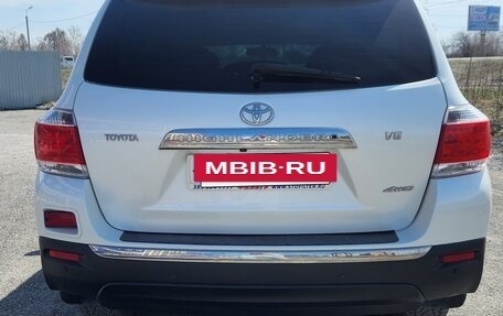 Toyota Highlander III, 2012 год, 2 450 000 рублей, 6 фотография