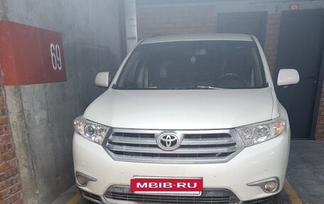 Toyota Highlander III, 2012 год, 2 450 000 рублей, 27 фотография