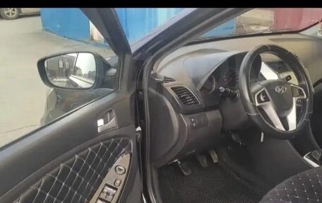 Hyundai Solaris II рестайлинг, 2011 год, 485 000 рублей, 7 фотография