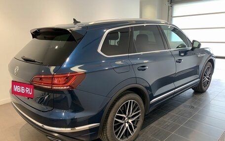 Volkswagen Touareg III, 2019 год, 4 049 000 рублей, 4 фотография