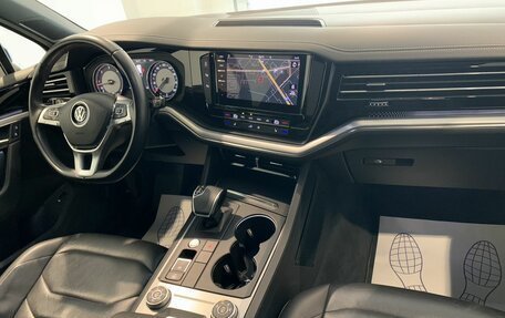 Volkswagen Touareg III, 2019 год, 4 049 000 рублей, 12 фотография