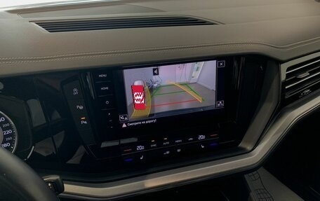 Volkswagen Touareg III, 2019 год, 4 049 000 рублей, 17 фотография