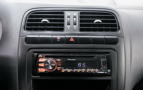 Volkswagen Polo VI (EU Market), 2016 год, 898 000 рублей, 4 фотография