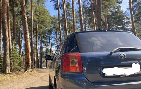 Toyota Corolla, 2004 год, 540 000 рублей, 2 фотография