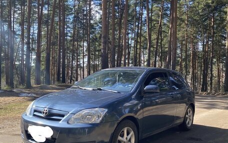 Toyota Corolla, 2004 год, 540 000 рублей, 3 фотография