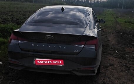 Hyundai Elantra, 2021 год, 1 350 000 рублей, 6 фотография