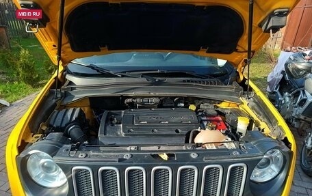 Jeep Renegade I рестайлинг, 2015 год, 2 000 000 рублей, 11 фотография