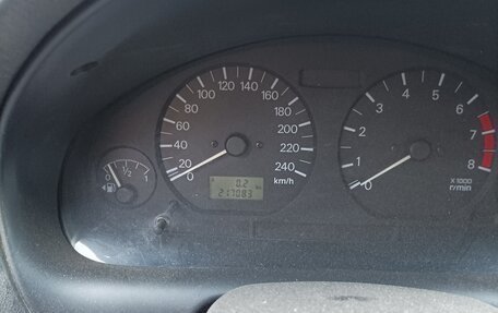Mitsubishi Carisma I, 2003 год, 200 000 рублей, 13 фотография