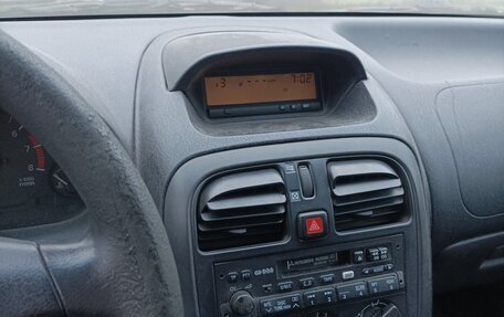 Mitsubishi Carisma I, 2003 год, 200 000 рублей, 14 фотография