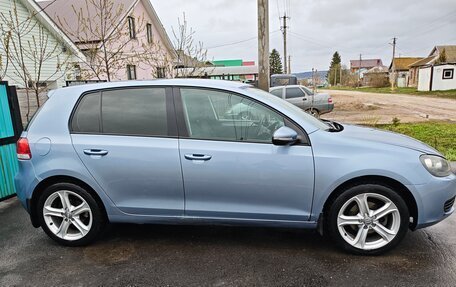 Volkswagen Golf VI, 2011 год, 700 000 рублей, 2 фотография
