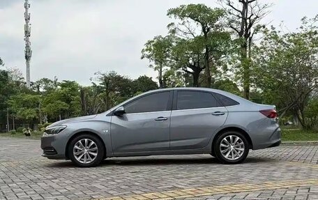 Chevrolet Monza, 2022 год, 1 190 000 рублей, 4 фотография