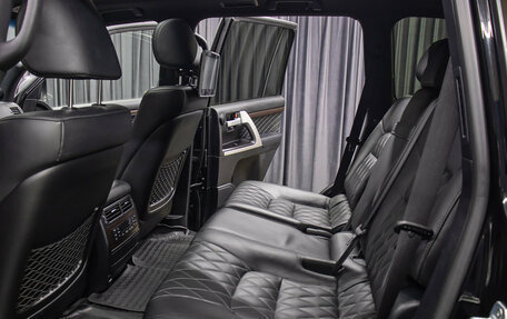 Toyota Land Cruiser 200, 2018 год, 7 298 000 рублей, 12 фотография